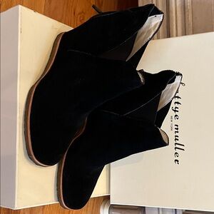 Betty Muller Black suede wedge booties size 39